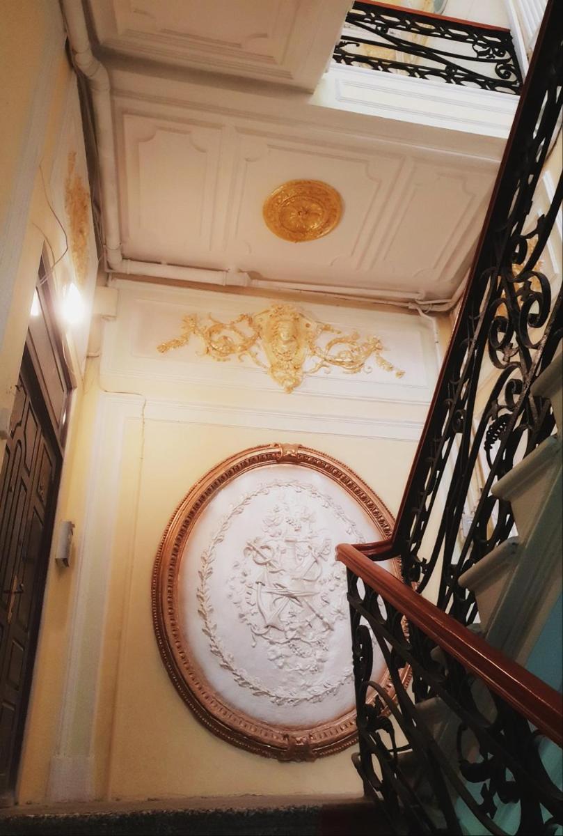 Central Apartment "Ameliya" Baku Exterior photo